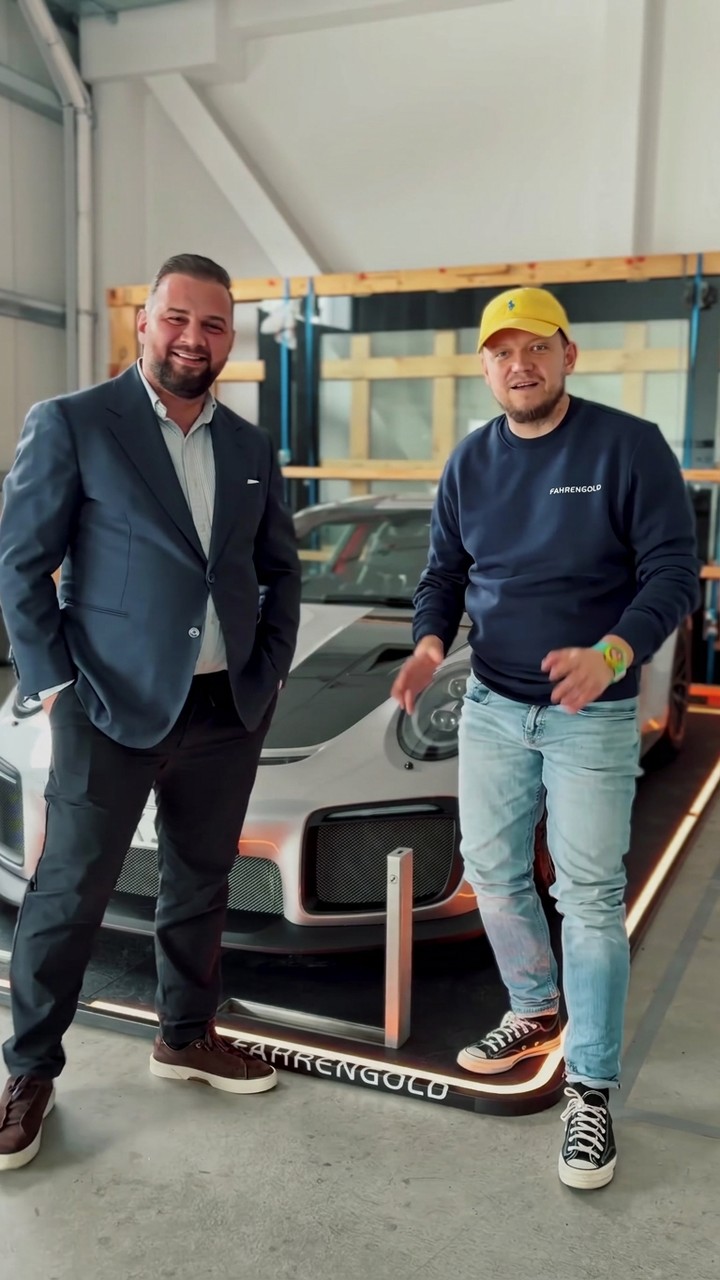 Die Gründer von Fahrengold und Lions Group vor dem GuardPad